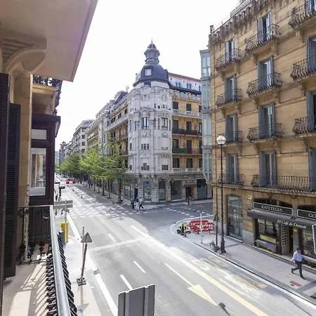 The Collection - San Martin Ii Apartment *