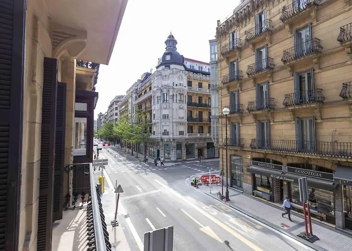 The Collection - San Martin Ii Apartment *